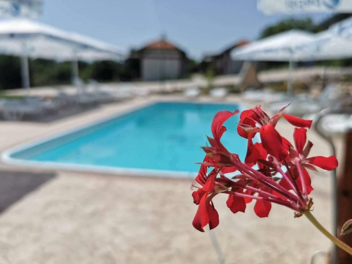 Complex Magura Hotel Rabisha Ngoại thất bức ảnh
